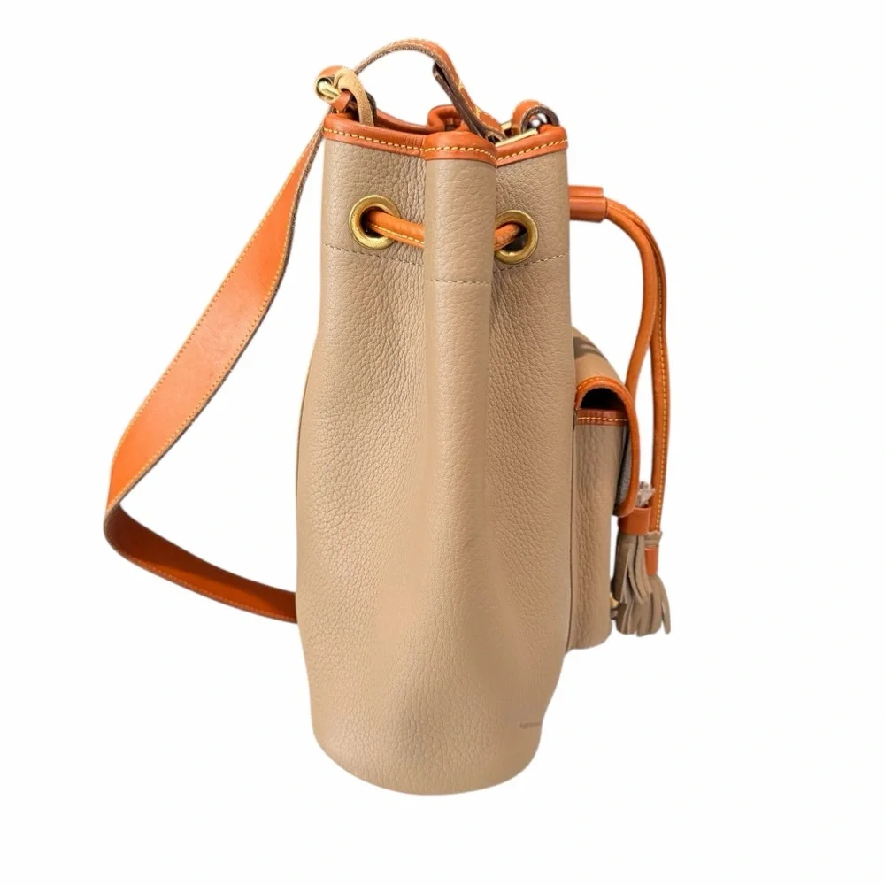 Vintage Dooney & Bourke AWL Bucket Bag Taupe Tan Leather Duck Logo Drawstring - Picture 6 of 13